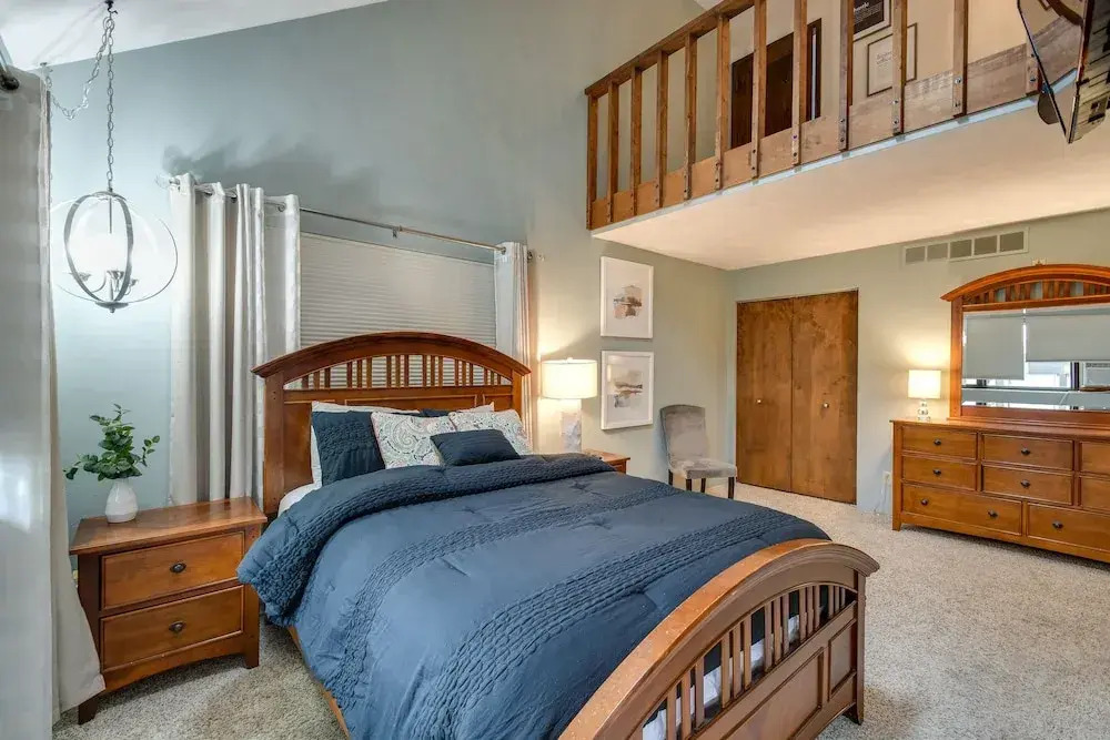 Large Home w/ Game Room, 4 Mi to Mississippi River