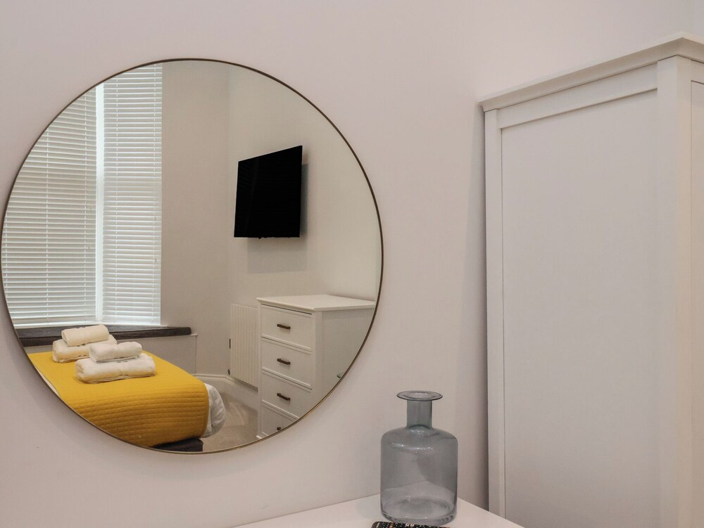 The Salisbury Apartment 105