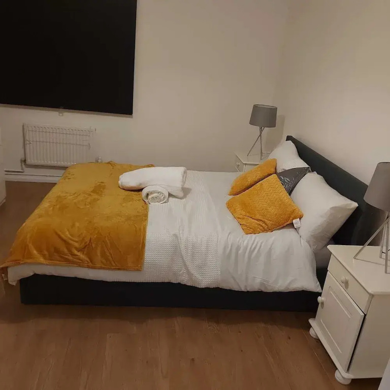 Lovely 2-bed Apartment in Milton Keynes