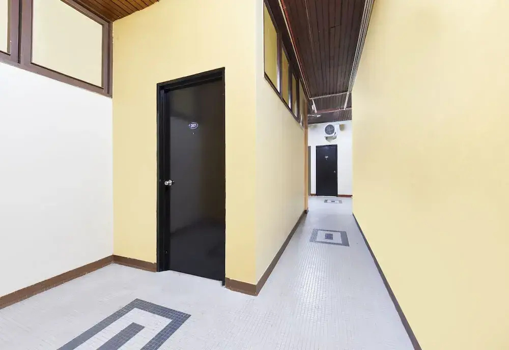 OYO 91052 Hotel Kenangan