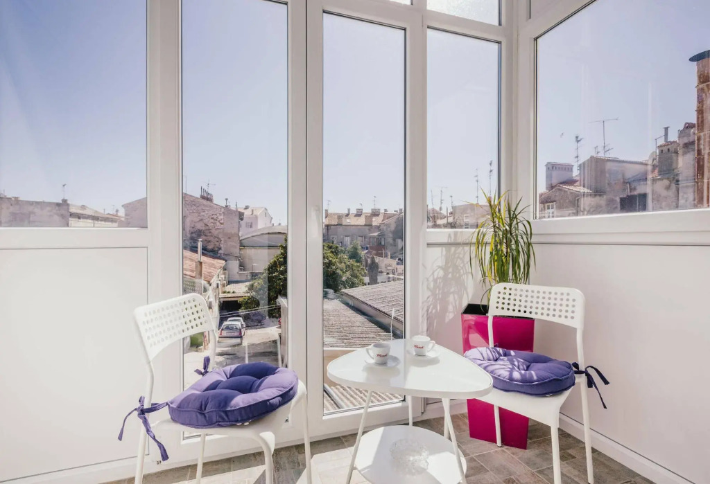 D&A Center Apartments with FREE Parking
