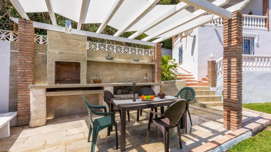 Villa Arancha Nerja by Ruralidays