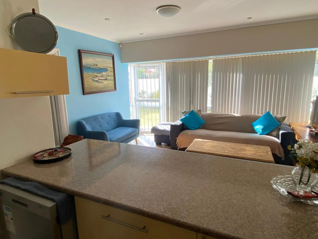 Cozy two bedroom unit in Strand with pool gym and laundromat