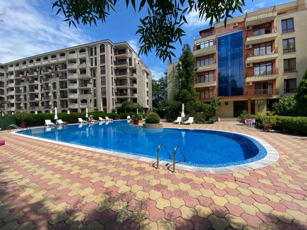 One Bedroom Apartment Anita C 19