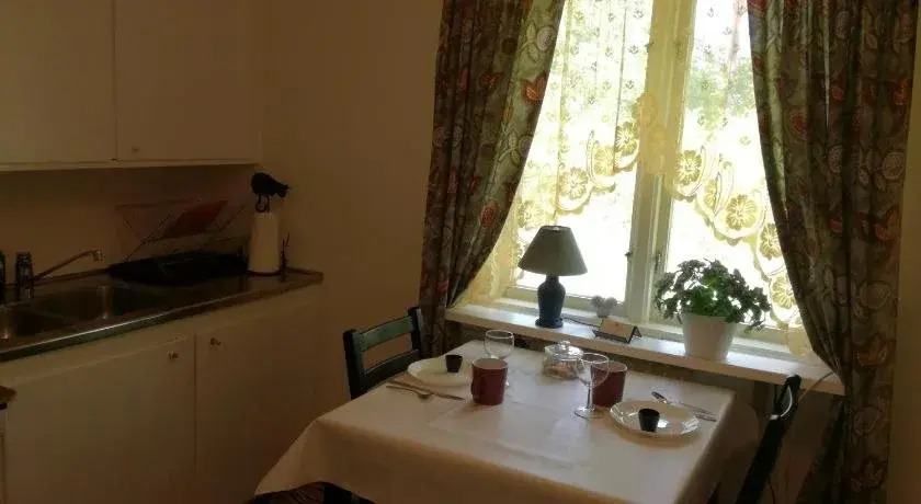 Huset mitt i byn