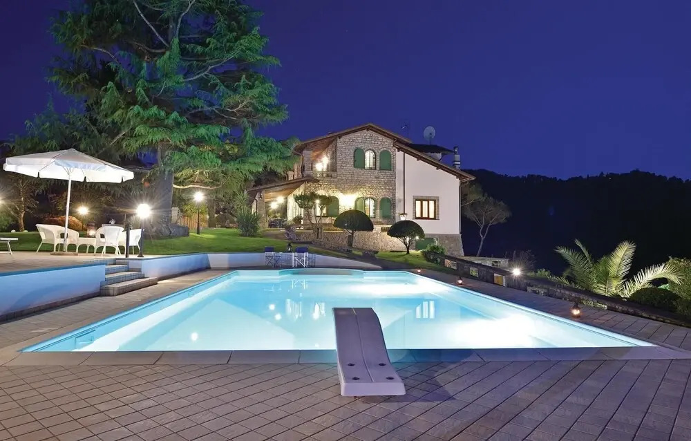Nice Home In Camaiore Lu