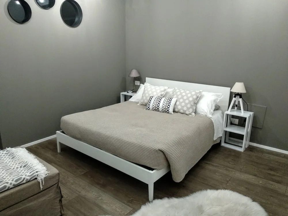 Rumi Rooms