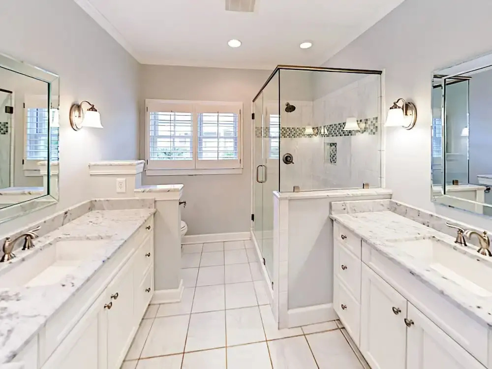 Lakeside - 4 Br Home