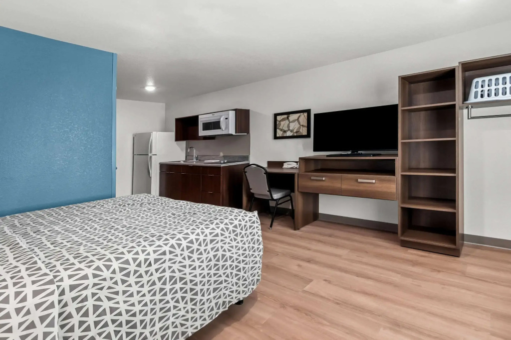 Woodspring Suites Waco South