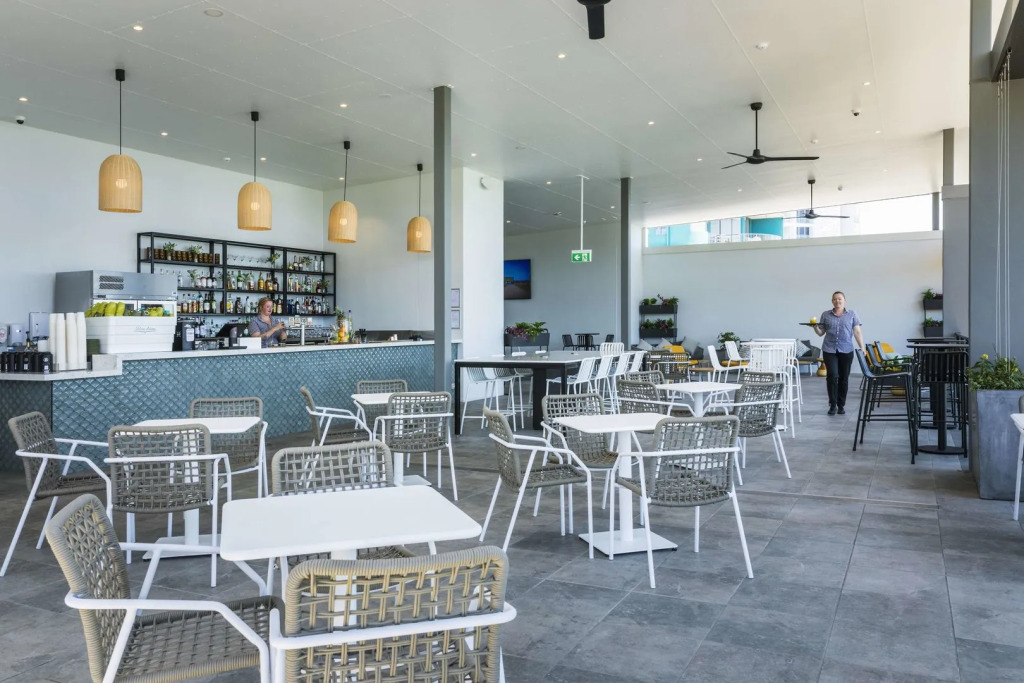 Oaks Cairns Hotel