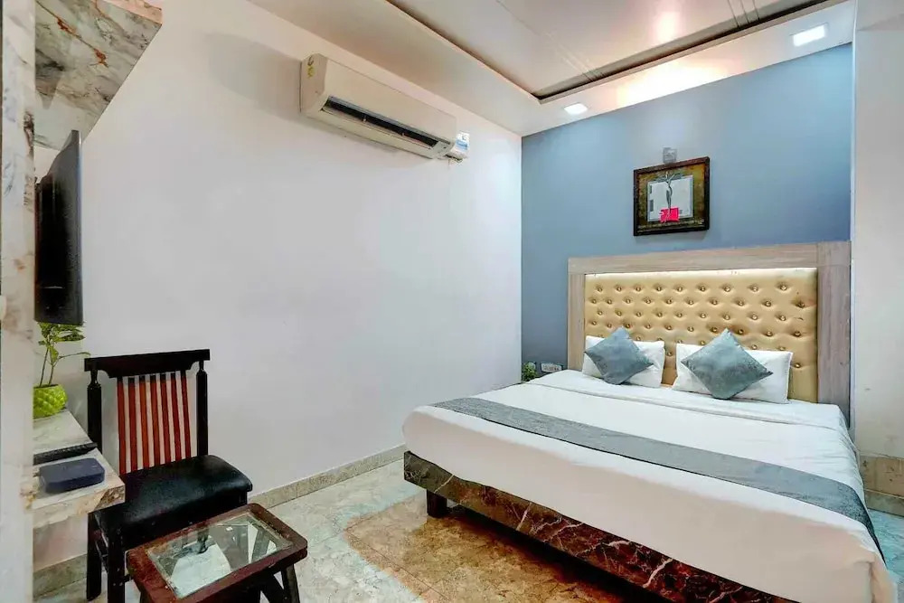 Hotel Season Grand Couple Friendly Pitampura