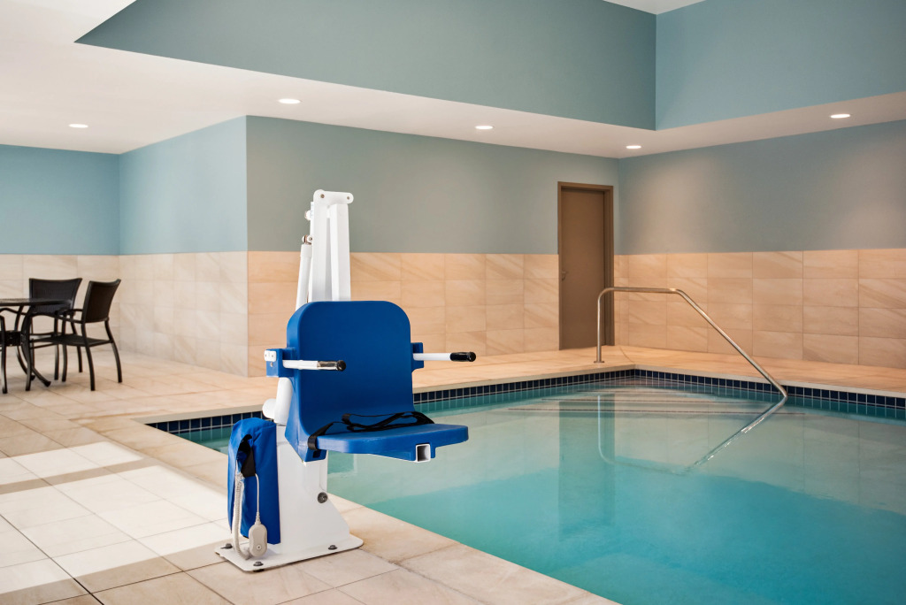 Holiday Inn Express & Suites Yuba City Marysville by IHG