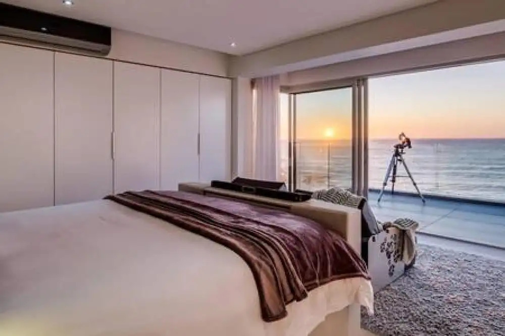 Stylish Penthouse w Private Pool and Parking Houghton Penthouse