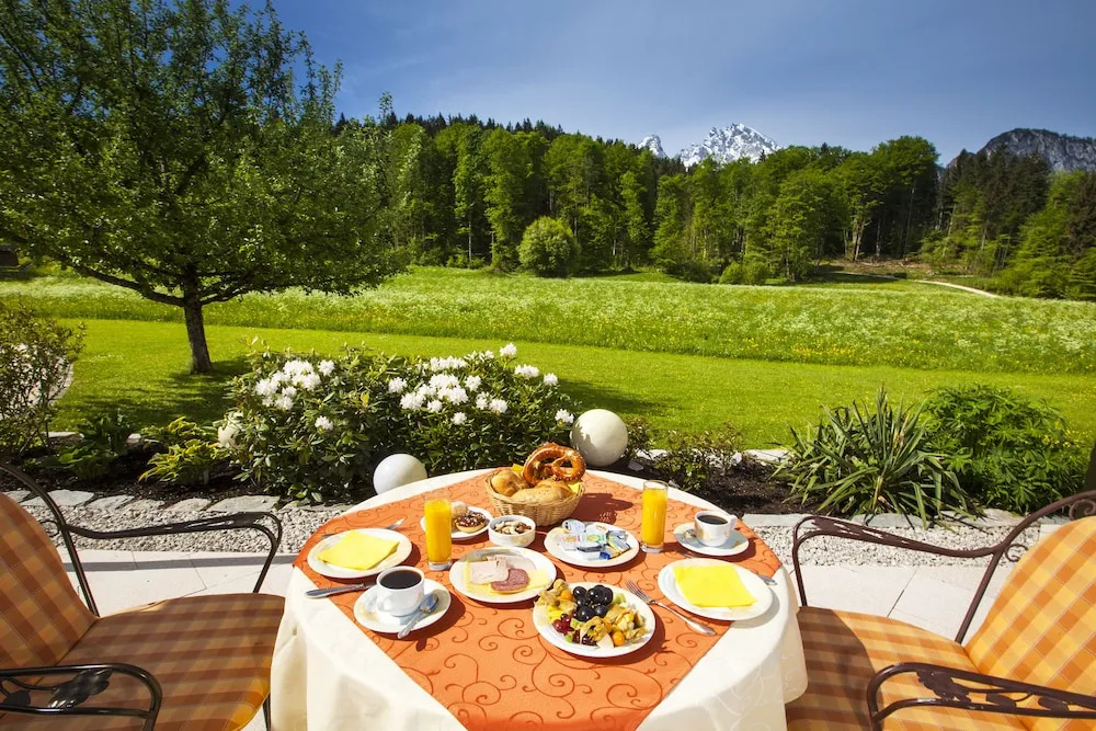 Alm- & Wellnesshotel Alpenhof