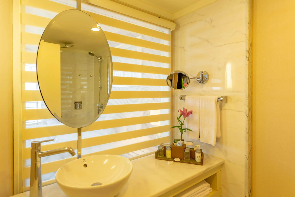Rixos Downtown Antalya - The Land Of Legends Access