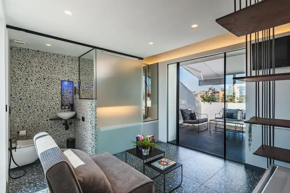 Grimaldi Apartments with terrace by Wonderful Italy