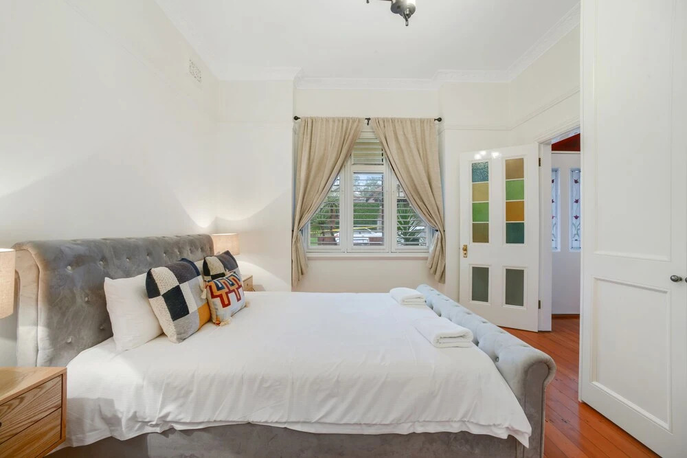 HomeHotel-LuxuryHome 500m Crows Nest Shops