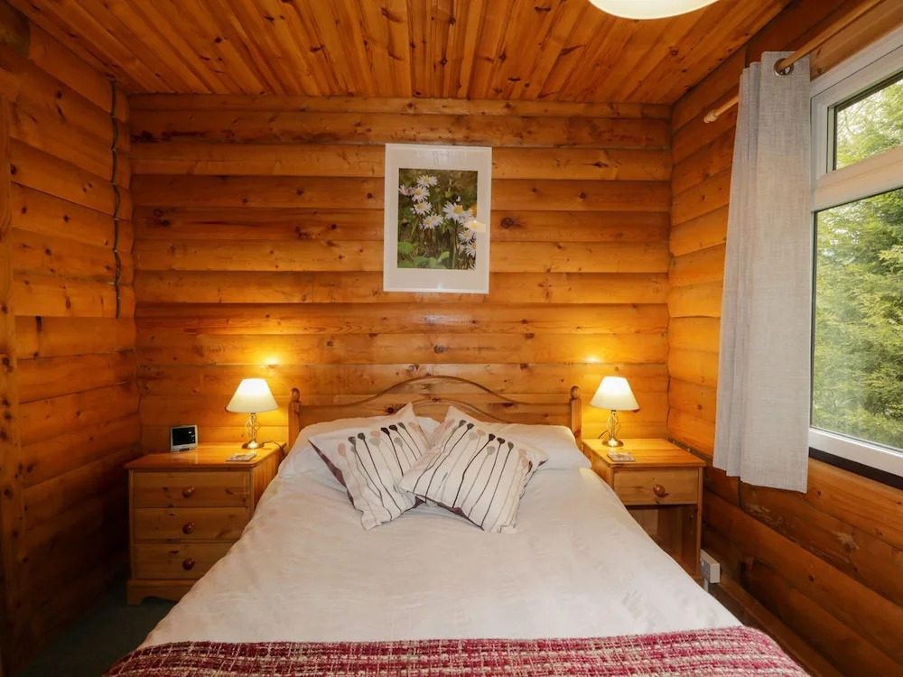 Eagle Lodge