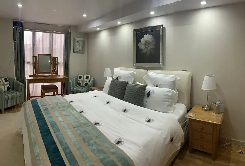 King Canute Apartment - Crown Lettings
