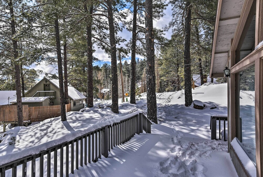 Renovated Mountain Home: EV Chargers & Great Views