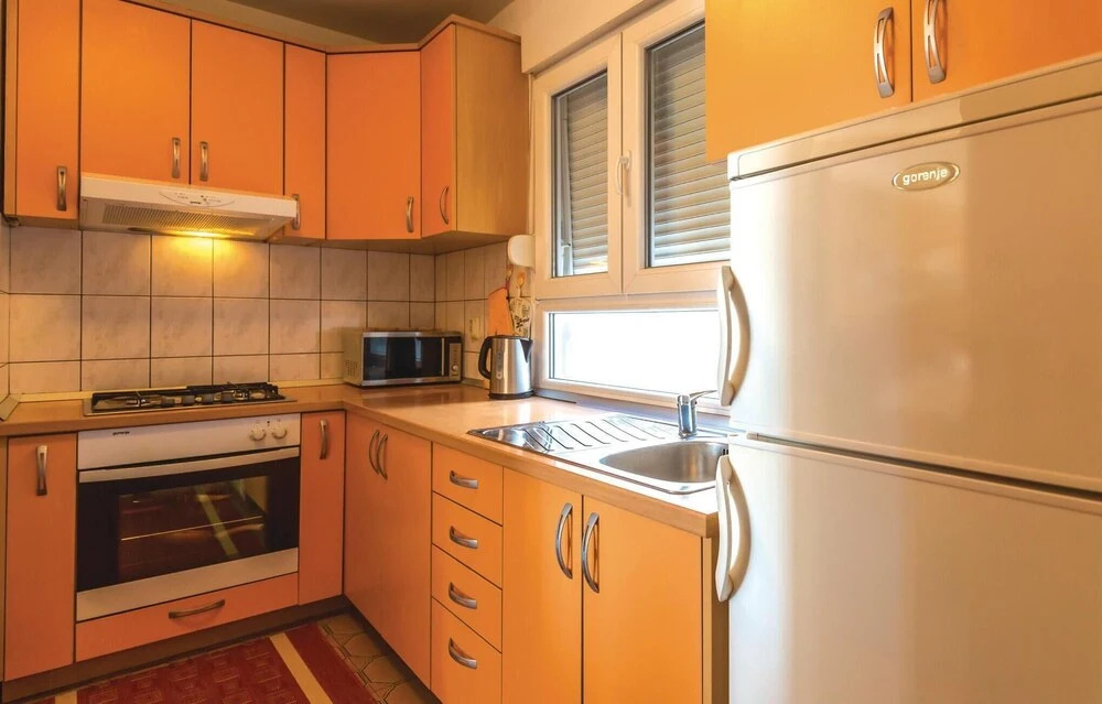Stunning Home in Ploce With Wifi and 2 Bedrooms