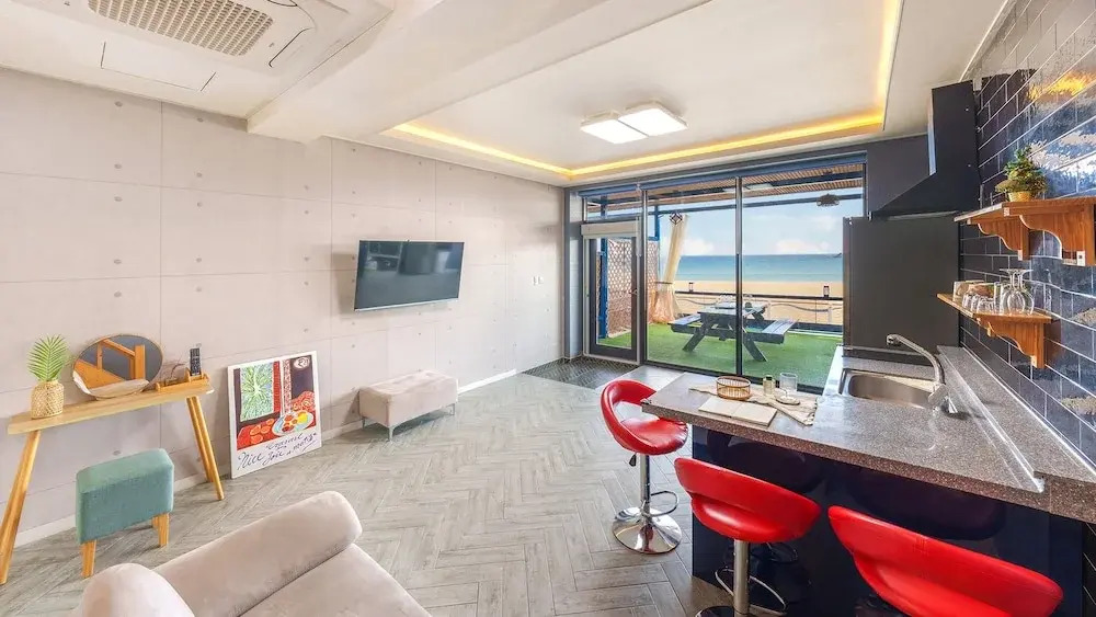 Goseong CNBLUE Oceanview Pension