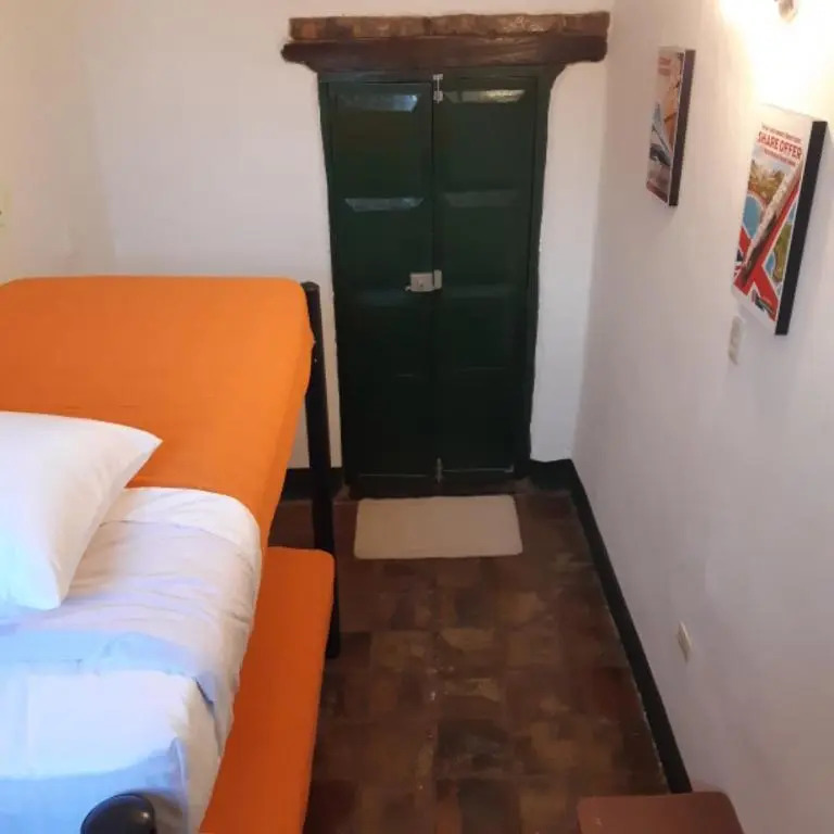 Cedron Hostel
