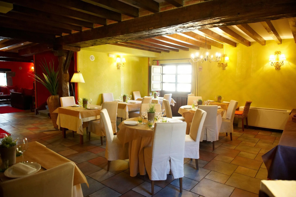 La Casona de Revolgo