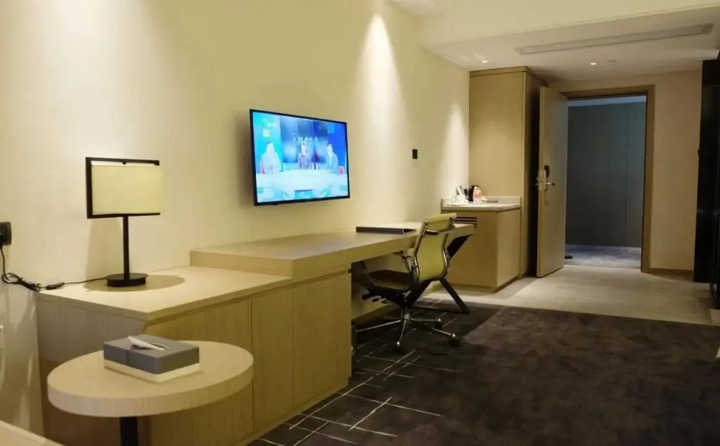 King's land Linxi Hotel