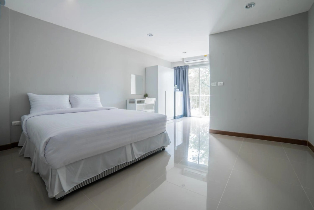 S44ROOM