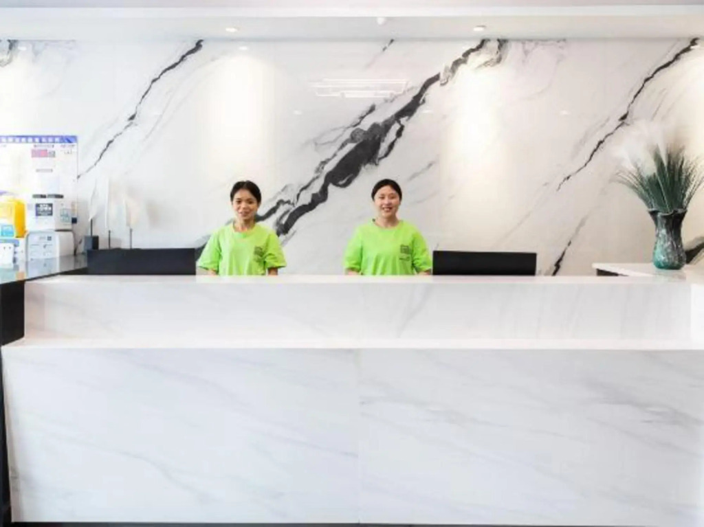Baichuan Chain Hotel (Linyi Harmonious Taisheng Plaza)
