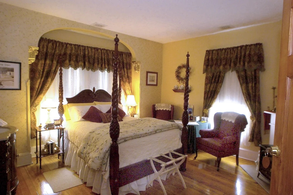 Magnolia House Inn