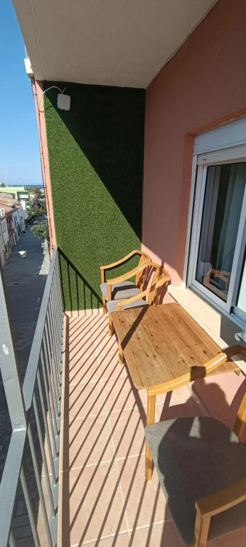 Apartamento con 3 dormitorios 3 minutos hasta la playa