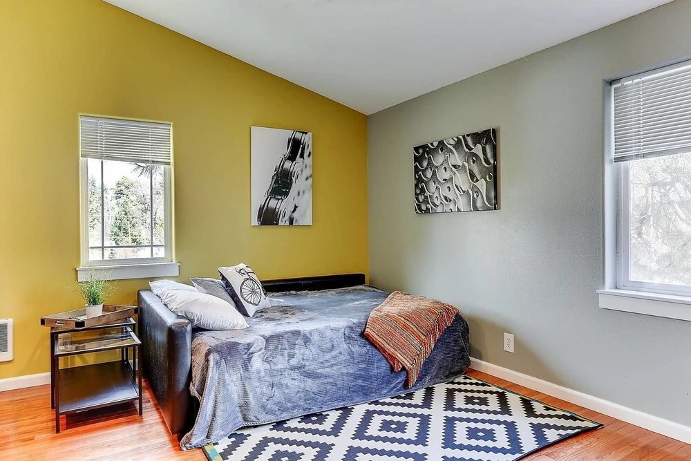 Olney Ave Re:Treat - Walk to Downtown Apartment 1