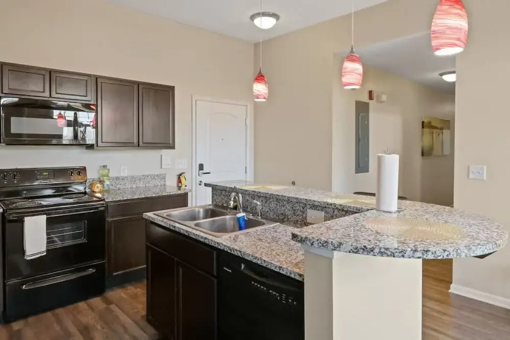 Cozy 3bd, 3BA Downtown Indy