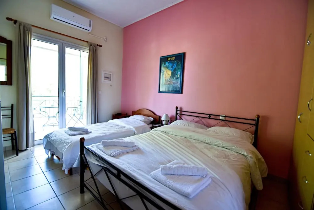 Tsertos Apartments