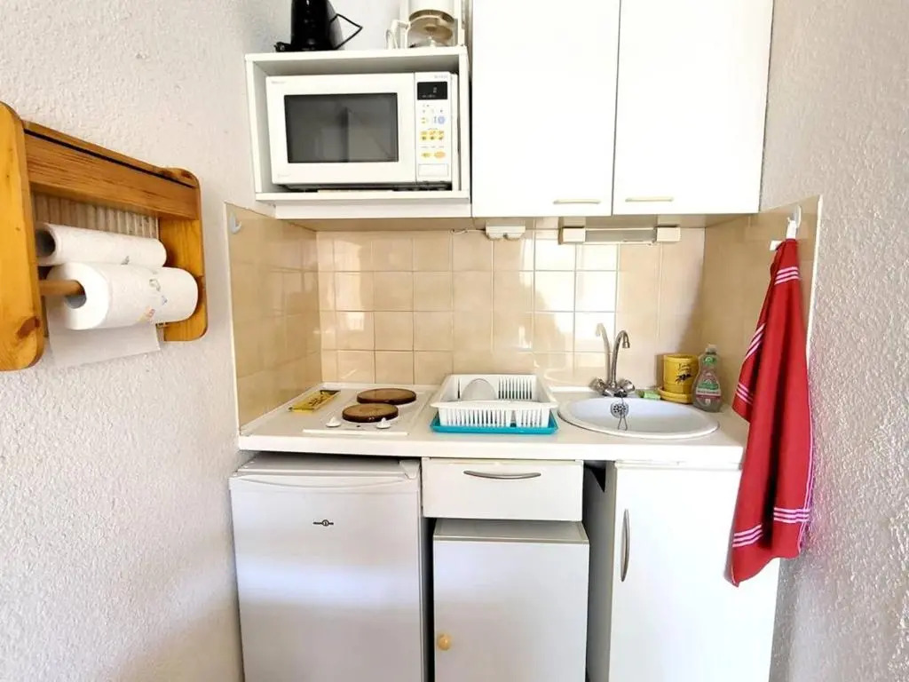Appartement Six-Fours-les-Plages, 2 pièces, 4 personnes - FR-1-316-58