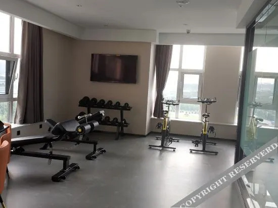 Gemei Hotel (Chunhui Road, Suncun, Jinan)