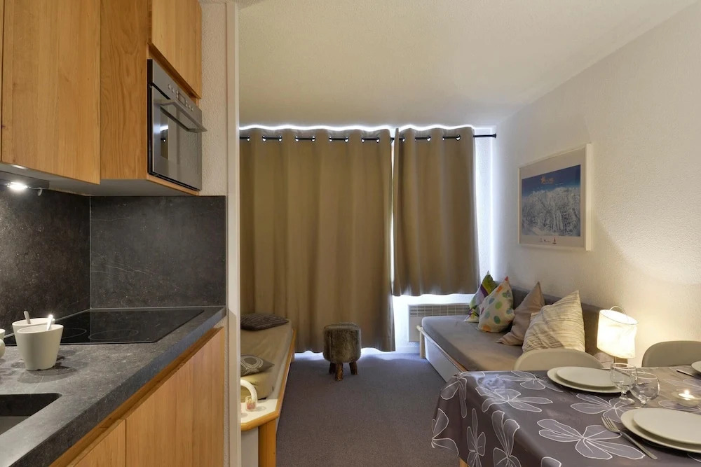 Belle Plagne Apartment With 2 Rooms for 5 People of 27 mÂ² on the Slopes Th509