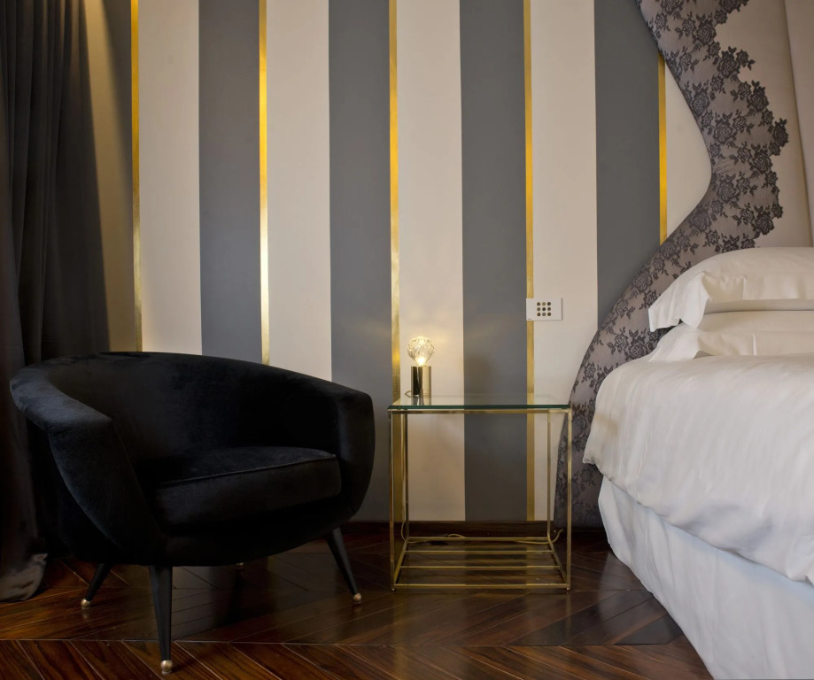 LHotel
