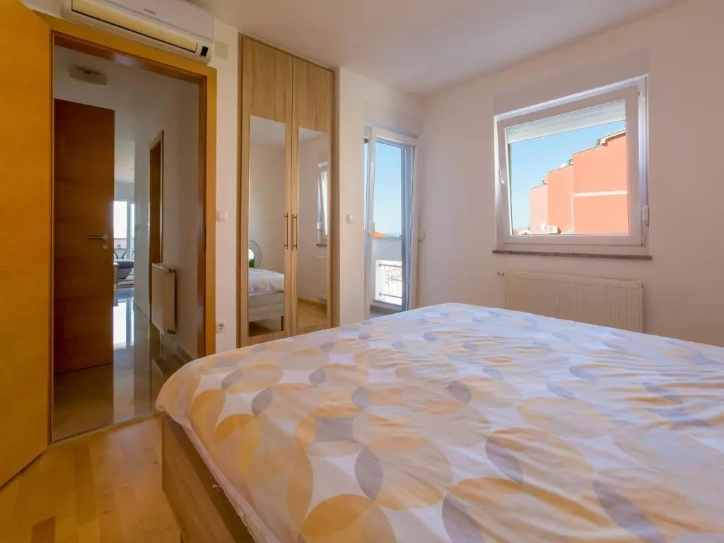 Apartments Livaya