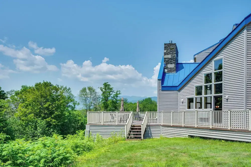 Lincoln Condo w/ Resort Amenities & Mountain Views