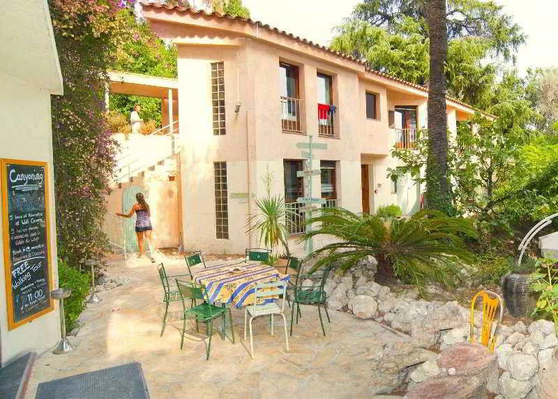 Villa Saint Exupery Gardens Hostel