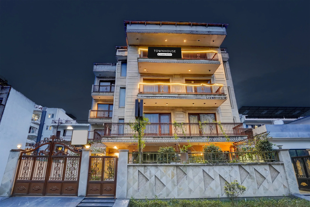 Townhouse Oak Sector 47 Near Medanta