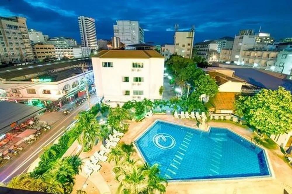 NIDA Rooms Pattaya Full Moon