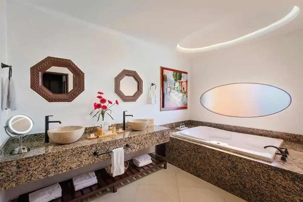 2BD Hacienda Encantada Residence Ocean Views