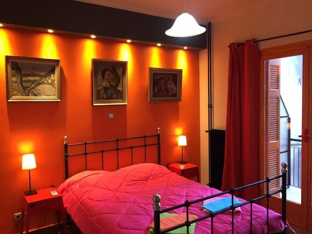 Lovely 4 Double Bed Flat