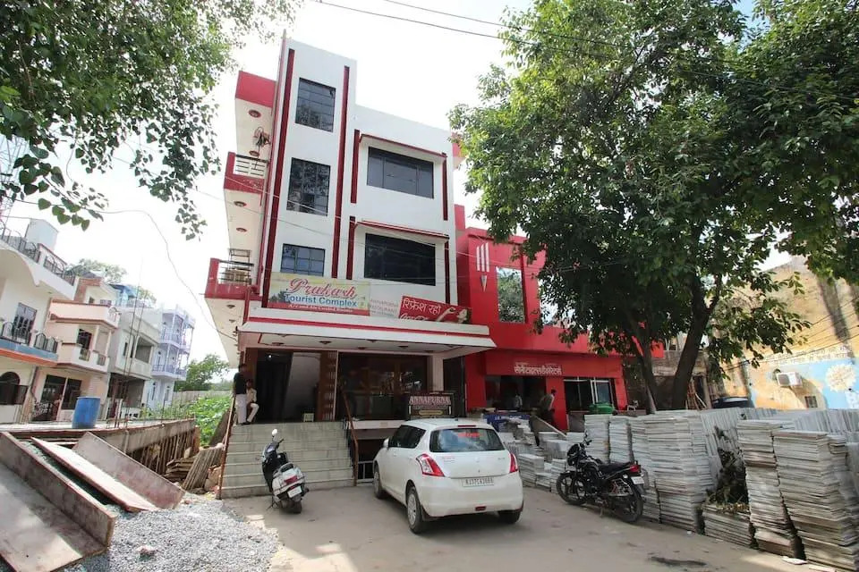 Prakash Tourist Complex