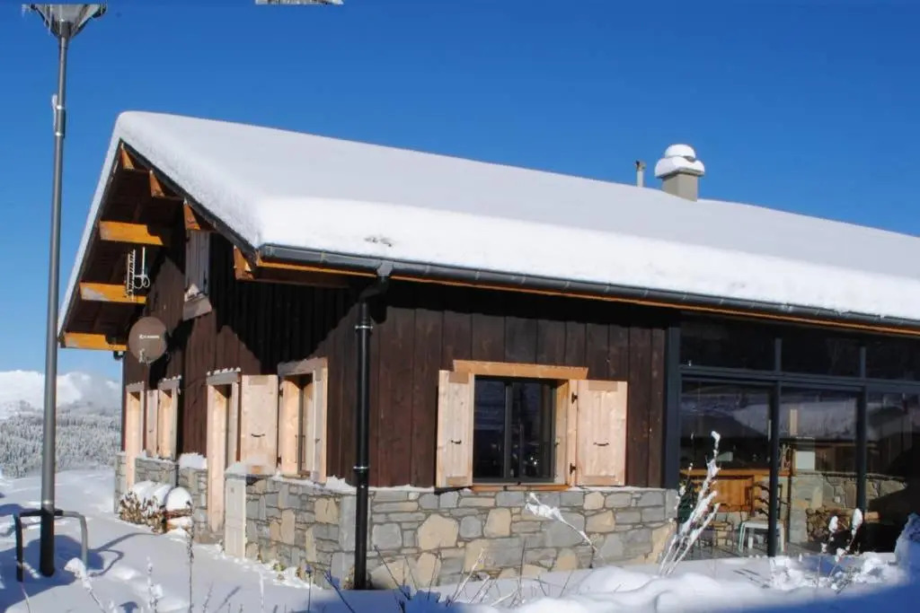 Chalet Petit Pierre - Mountain Voyages chalet