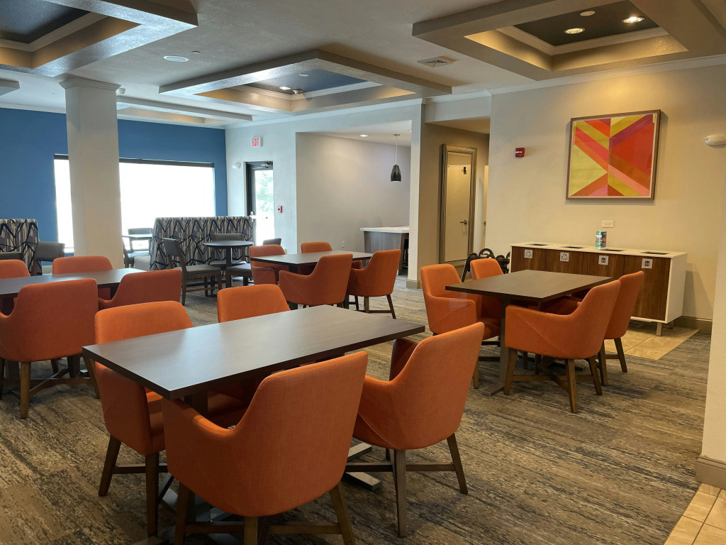 Holiday Inn Express and Suites Montgomery by IHG